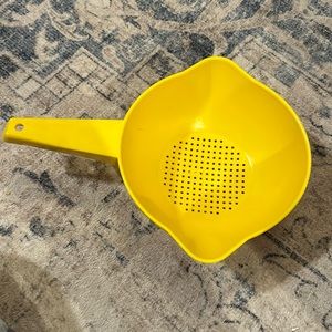 NEW Vintage Tupperware strainer